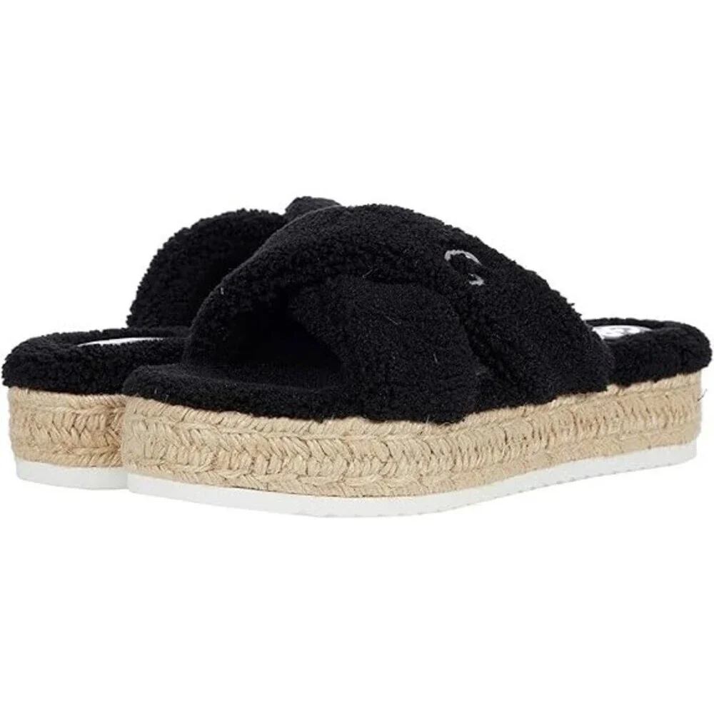 GBG Los Angeles Daphne Sandals Women's Black Faux Fur Slip On Slide JOBB2000